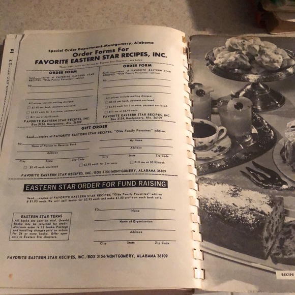 Vintage Favorite Eastern Star Recipes. Olde Family Favorites including menus. - Picture 10 of 11